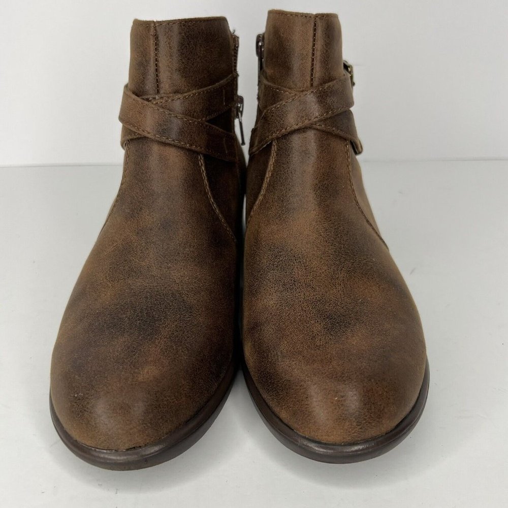 Yuu Becca Women's Size 7.5 Shoes Whiskey Brown Low Heeled Zippered Ankle Booties - Picture 3 of 10
